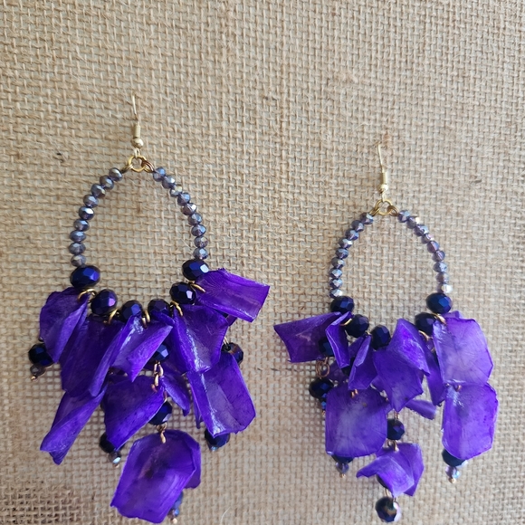 Elegant Purple Beaded Earrings - Picture 3 of 5